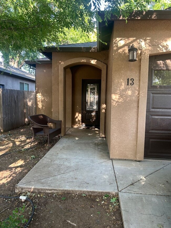 13 Overseer Ct in Chico, CA - Building Photo - Building Photo