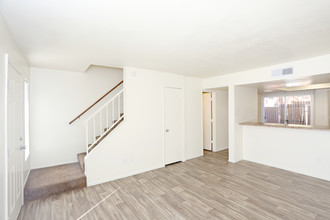 Fountain Place in Peoria, AZ - Building Photo - Interior Photo