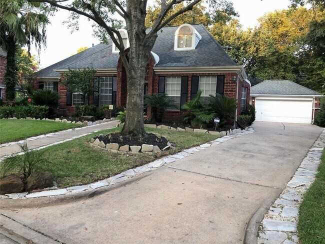 8114 Brighton Pl Ct in Houston, TX - Building Photo - Building Photo