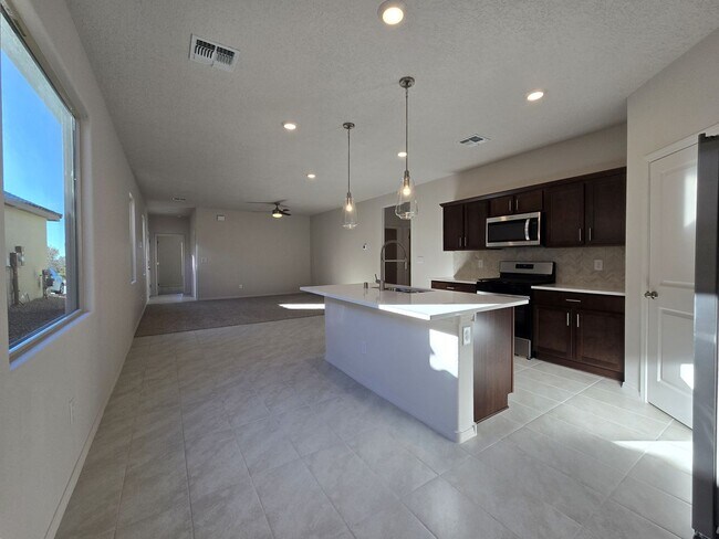 3941 Soledad in Santa Fe, NM - Building Photo - Building Photo