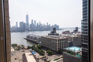 1 2nd St in Jersey City, NJ - Building Photo
