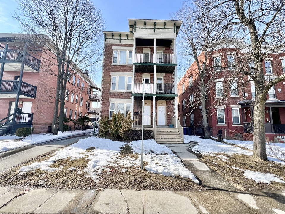 291 Garden St, Unit 1st Floor in Hartford, CT - Building Photo