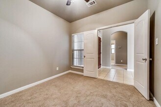 409 Braewick Dr in Fort Worth, TX - Foto de edificio - Building Photo