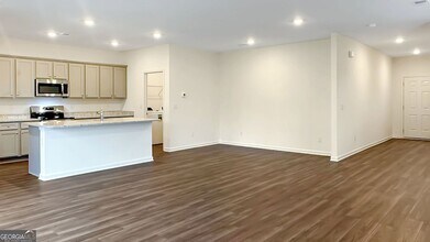 104 Red Maple Wy in Adairsville, GA - Building Photo - Building Photo
