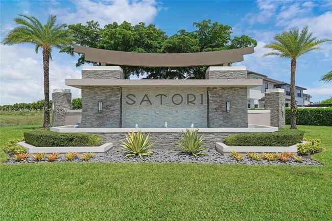 15922 NW 91st Ct in Miami Lakes, FL - Building Photo - Building Photo