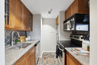1050 Piedmont Ave NE in Atlanta, GA - Building Photo - Building Photo