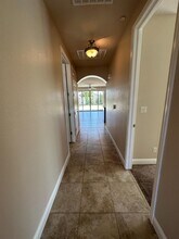 6195 E Providence Ave in Fresno, CA - Foto de edificio - Building Photo