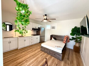 132 Palm Ave in National City, CA - Building Photo - Building Photo