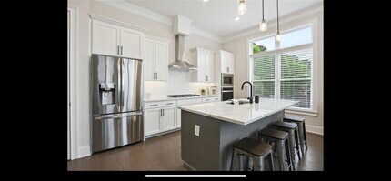 109 Village Green Ave in Woodstock, GA - Building Photo - Building Photo