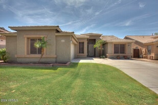 25609 N Singbush Loop in Phoenix, AZ - Building Photo