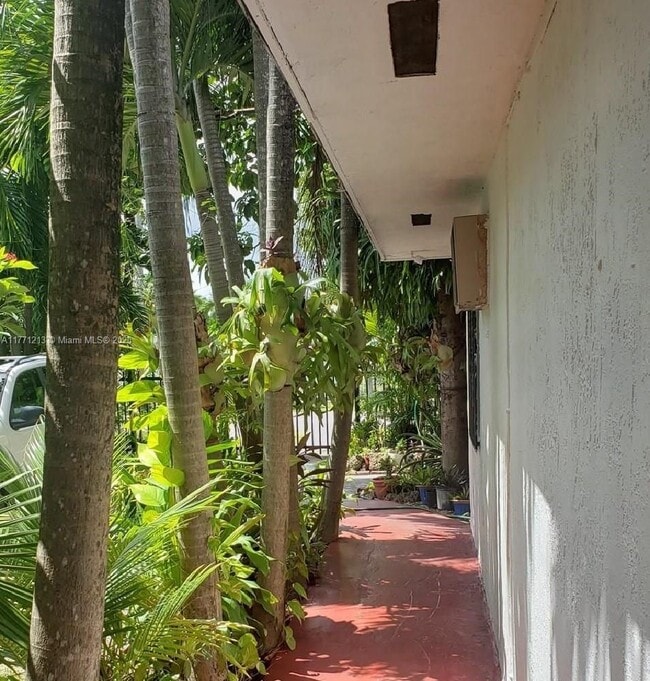 property at 9770 SW 47th St