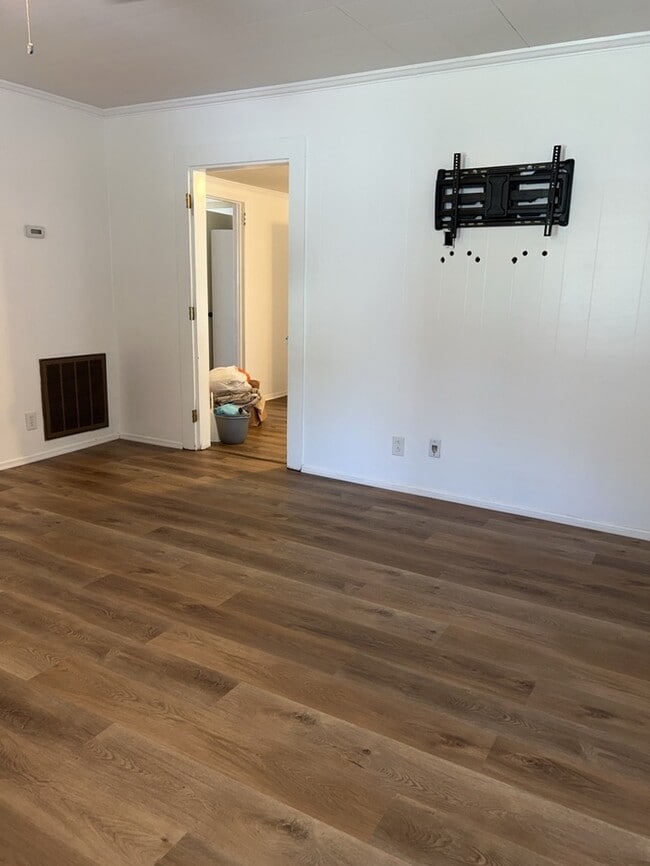 11 Finley St in Pelzer, SC - Building Photo - Building Photo