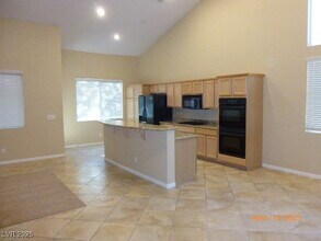 10467 Brown Wolf St in Las Vegas, NV - Building Photo - Building Photo