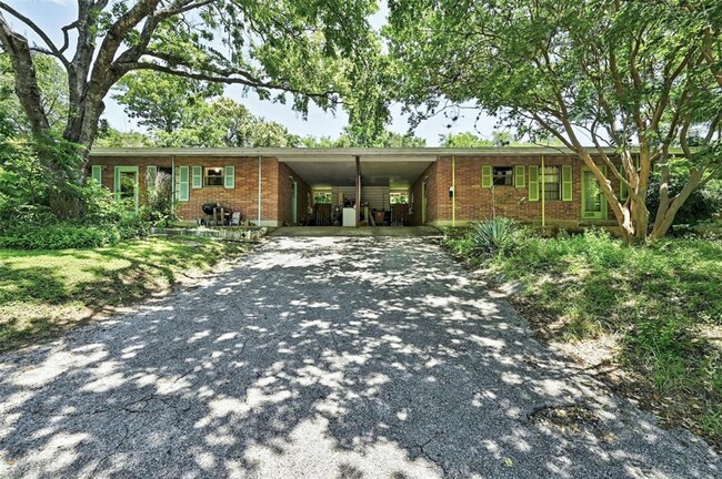 2203-2205 Alta Vista Ave in Austin, TX - Building Photo - Building Photo