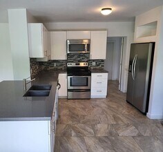 8575 SW 125th St in Miami, FL - Building Photo - Building Photo