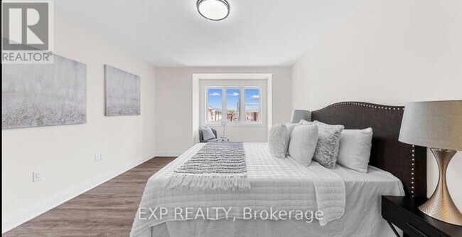 property at 3307 Thunderbird Prom