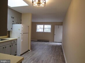 221 Swinehart Rd in Boyertown, PA - Building Photo - Building Photo