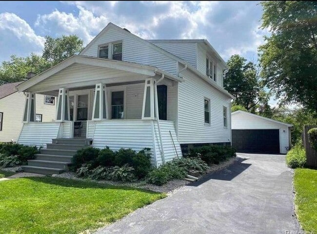 2757 Gardner Ave in Berkley, MI - Building Photo - Building Photo
