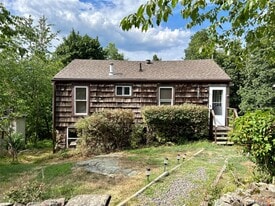 496 Mountainview Ave in Valley Cottage, NY - Building Photo