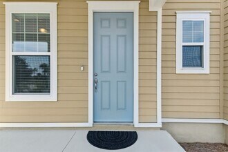 205 Daydream Ave in Yulee, FL - Building Photo - Building Photo
