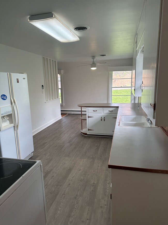 101 Cascade St in Morganton, NC - Building Photo - Building Photo