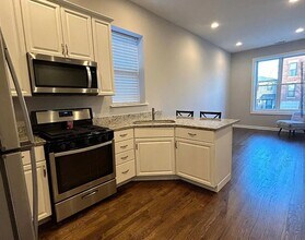 3232 S Wells St, Unit Apt 2F in Chicago, IL - Building Photo - Building Photo