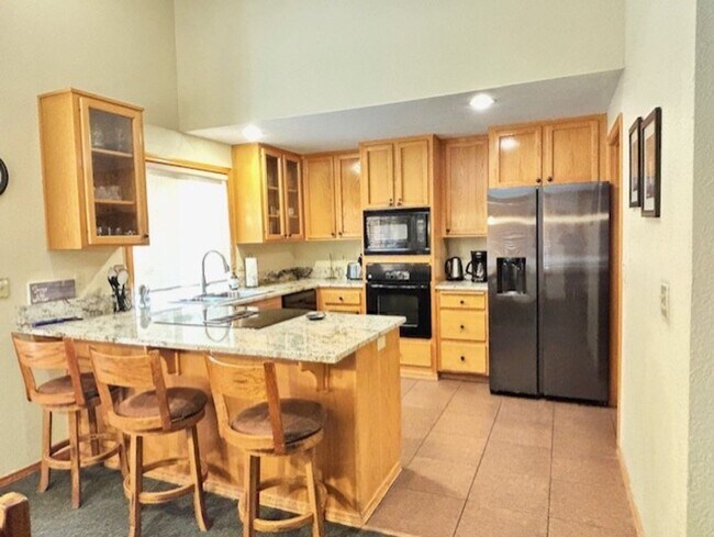 27 Gannet Ln in Sunriver, OR - Building Photo - Building Photo