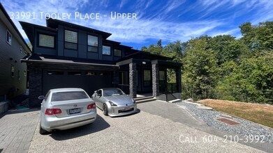 33991 Tooley Pl in Mission, BC - Building Photo - Building Photo