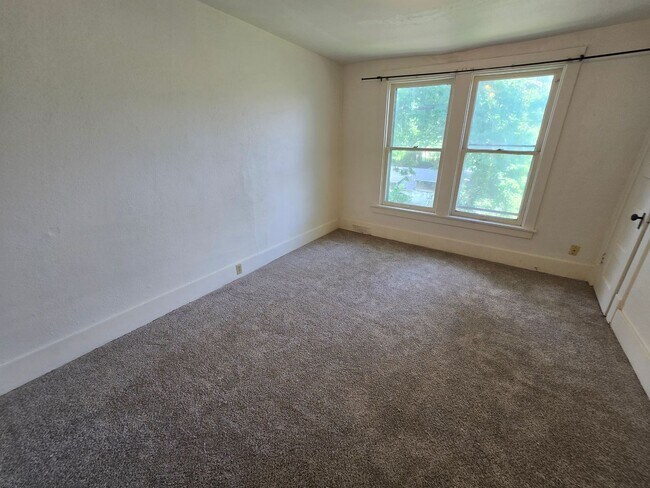 309 14th St-Unit -311 1/2 in Sioux City, IA - Building Photo - Building Photo