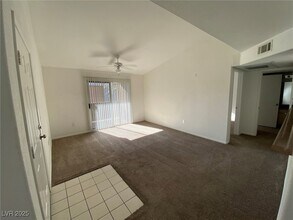 555 E Silverado Ranch Blvd, Unit 2151 in Las Vegas, NV - Building Photo - Building Photo