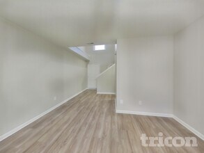 3616 Crowders View Dr in Gastonia, NC - Foto de edificio - Building Photo