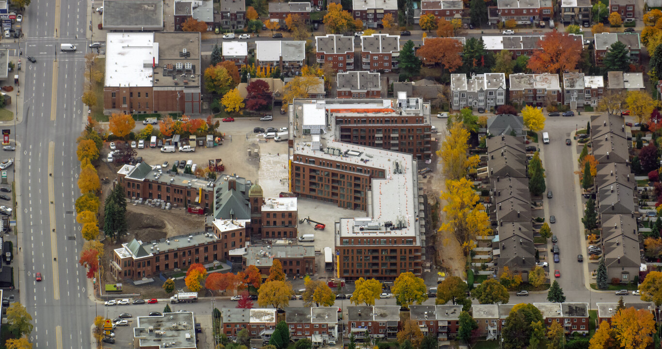 Mellem Grace Dart in Montréal, QC - Building Photo