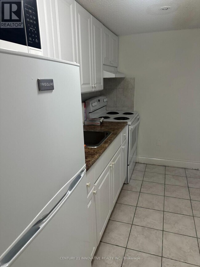 308 Granby Ct in Pickering, ON - Building Photo - Building Photo