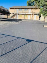 418 S Backer Ave-Unit -101, 102, 201, 202 in Fresno, CA - Building Photo - Building Photo