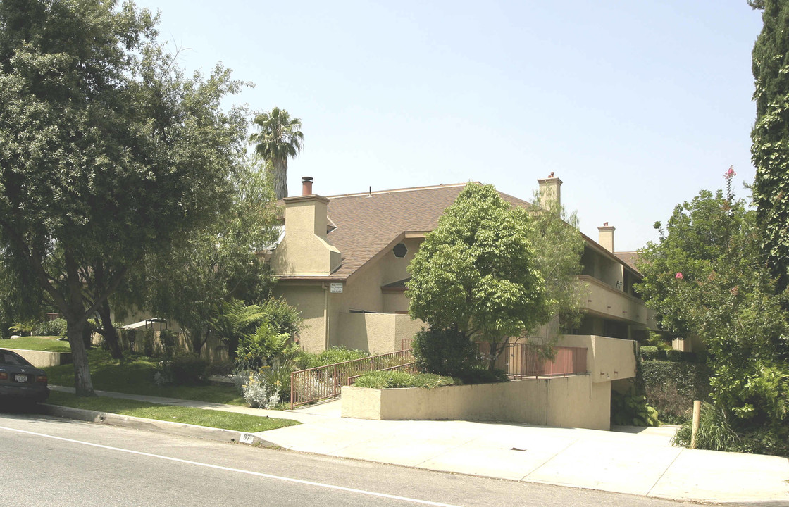 87 S Allen Ave in Pasadena, CA - Foto de edificio