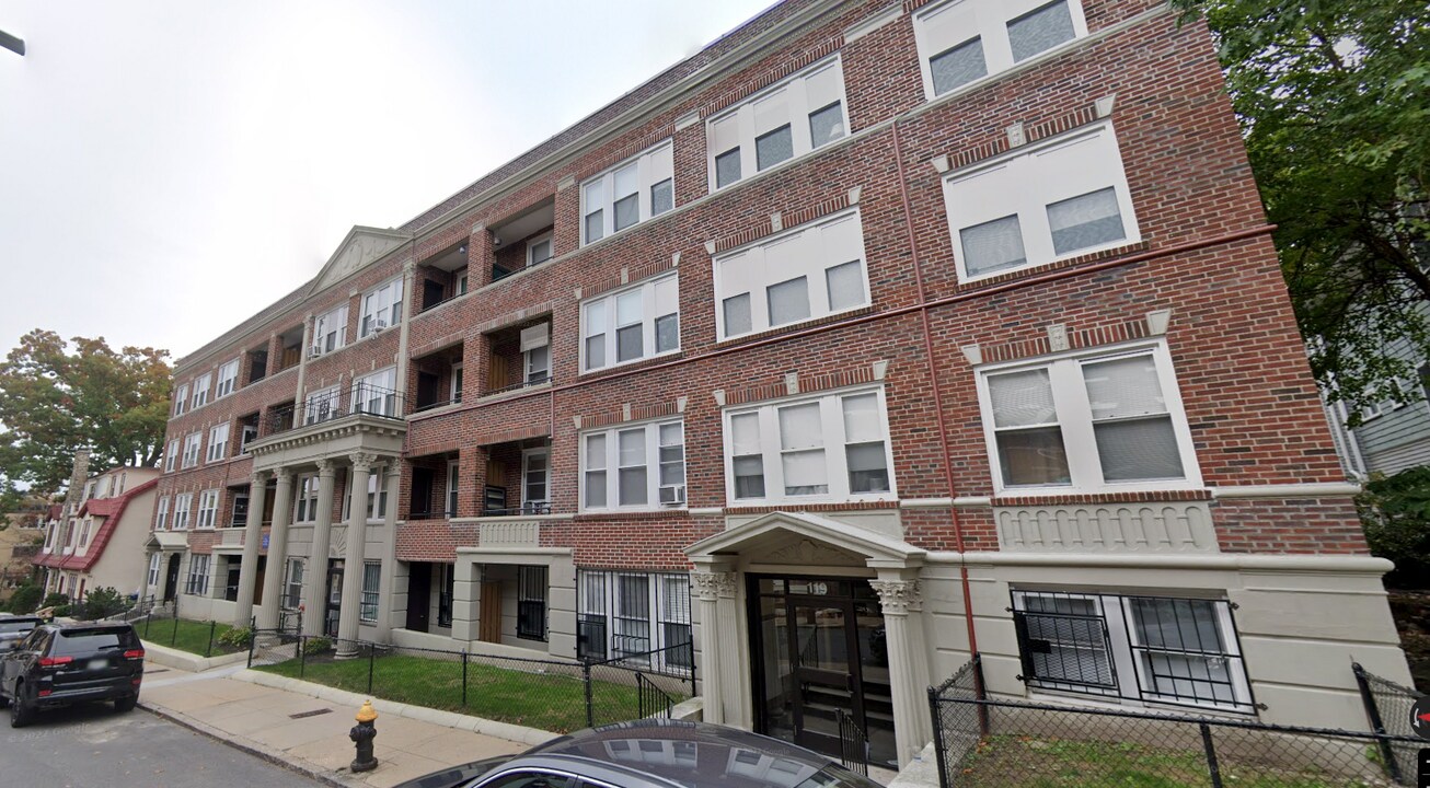 130 Sutherland Rd, Unit A in Boston, MA - Building Photo
