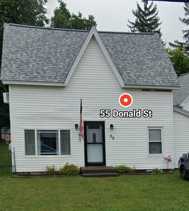 55 Donald St in Manchester, NH - Building Photo