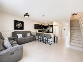 1041 NW 5th St in Florida City, FL - Building Photo - Building Photo