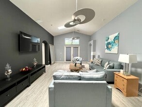 2577 Oneida Loop in Kissimmee, FL - Building Photo - Building Photo