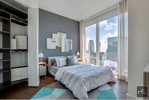 East 44th Street in New York, NY - Building Photo