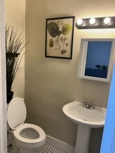 Broadway in Kissimmee, FL - Foto de edificio - Building Photo