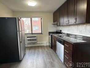 5 Chester St in Cambridge, MA - Foto de edificio - Building Photo