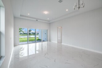 12468 Nautilus Cir in Palm Beach Gardens, FL - Building Photo - Building Photo