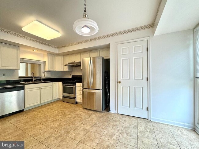 10175 Treble Ct in Rockville, MD - Building Photo - Building Photo