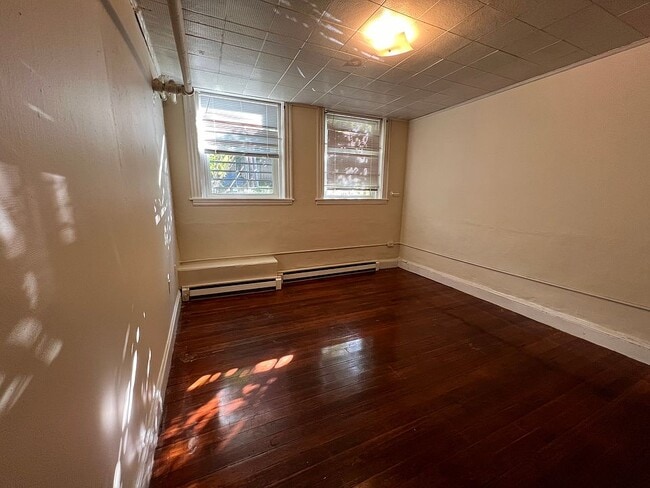 185 Winthrop Rd, Unit 12