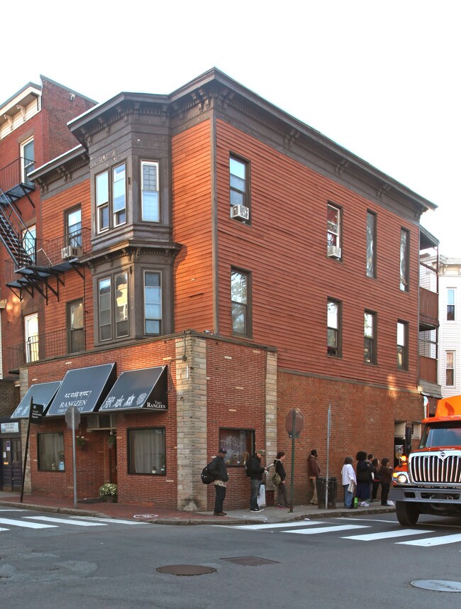 24 Pearl St