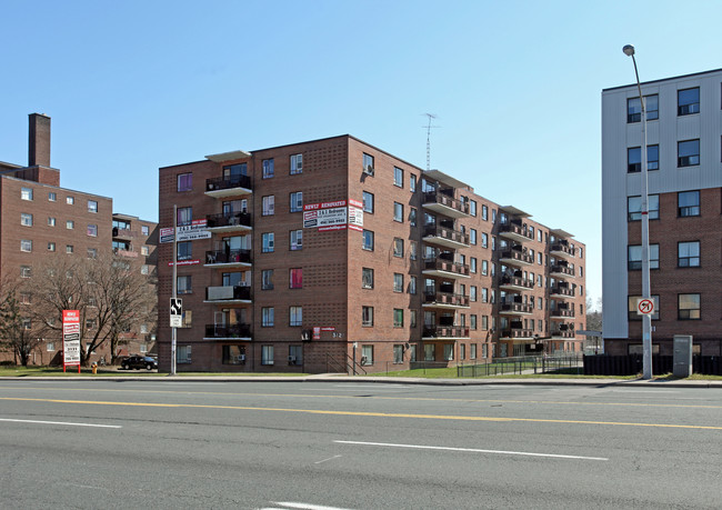 3121 Eglinton Ave E in Toronto, ON - Building Photo - Primary Photo