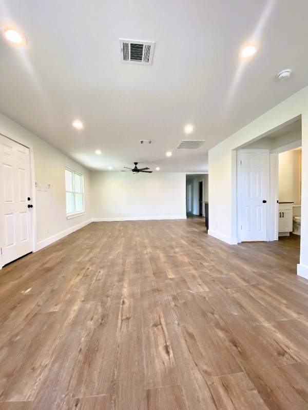 10888 State Park Rd in Lockhart, TX - Building Photo - Building Photo