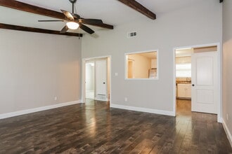 808 Judith St in Burleson, TX - Building Photo - Building Photo