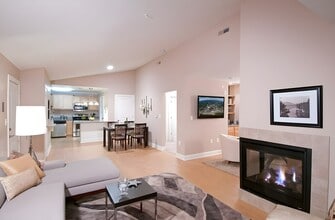 The Woods in Brunswick, NY - Foto de edificio - Building Photo